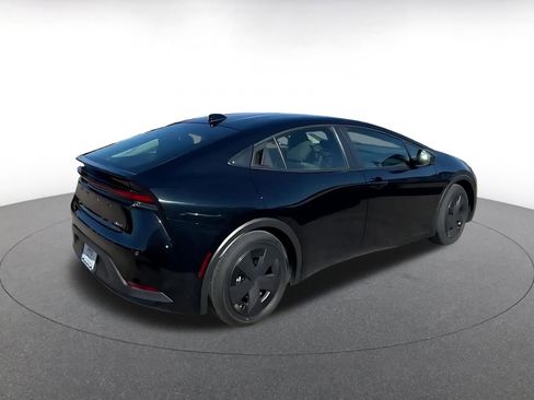 Used 2025 Toyota Prius LE image 14