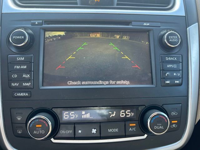 Used 2017 Nissan Altima 2.5 SV w/ Convenience Package FWD image 10