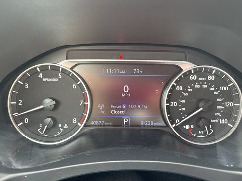 Used 2025 Nissan Altima 2.5 SV FWD image 15