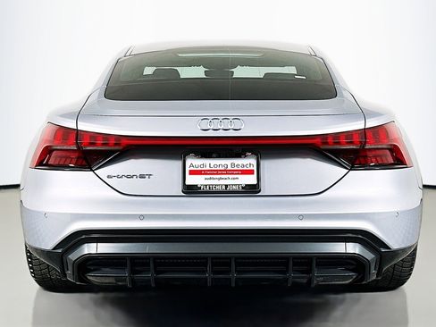 Used 2022 Audi e-tron GT Premium Plus image 3