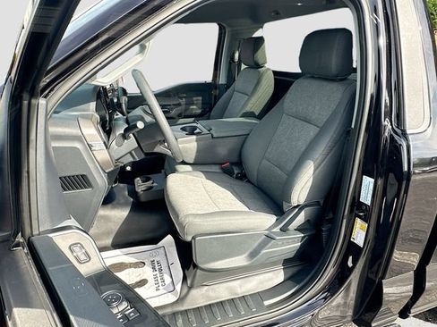 Used 2025 Ford F150 XL w/ Equipment Group 103A High RWD image 19