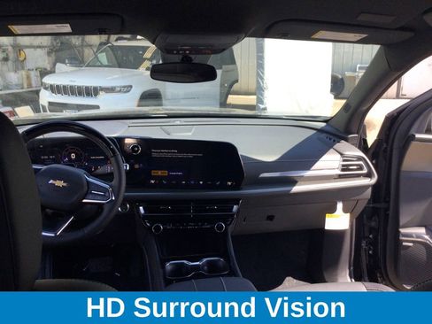 New 2025 Chevrolet Traverse LT w/ Enhanced Driving Package image 13