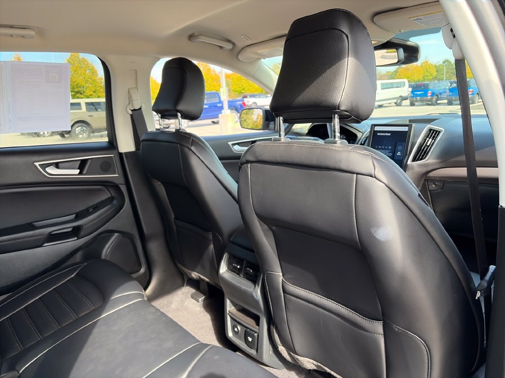 Used 2024 Ford Edge SEL w/ Convenience Package AWD/4WD image 32