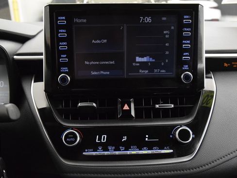 Used 2020 Toyota Corolla SE image 27