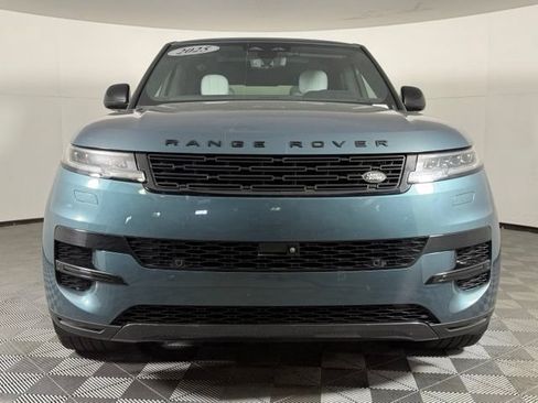 Used 2025 Land Rover Range Rover Sport SE AWD/4WD image 11