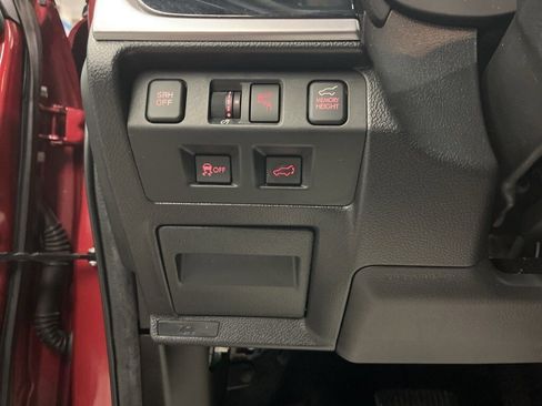 Used 2017 Subaru Forester 2.5i Touring image 13