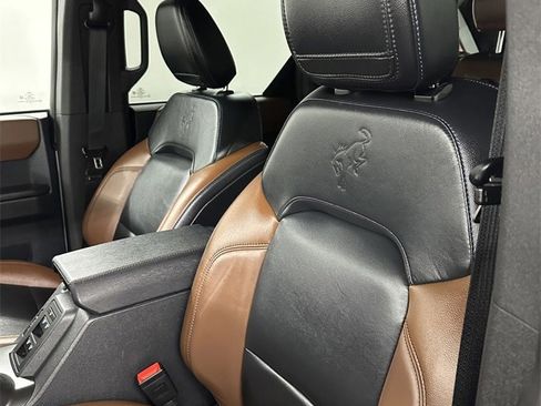 Used 2024 Ford Bronco Outer Banks image 13