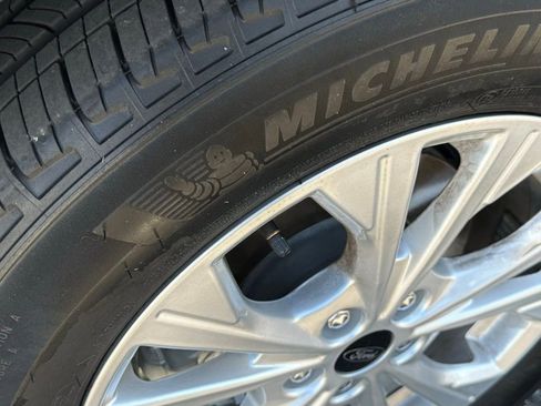 Used 2025 Ford Escape Active image 14