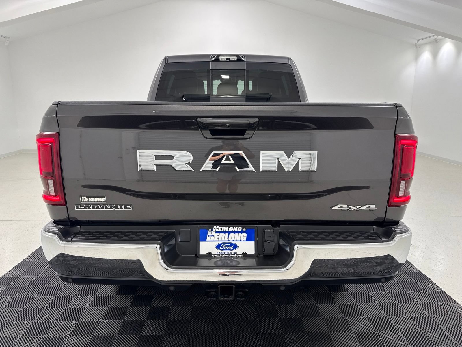 Used 2026 RAM 3500 Laramie w/ Towing Technology Group AWD/4WD image 5