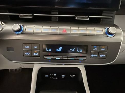 Used 2025 Hyundai Kona SEL AWD/4WD image 23