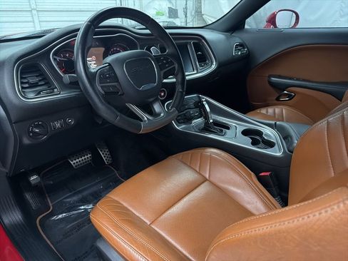 Used 2016 Dodge Challenger SRT Hellcat image 13