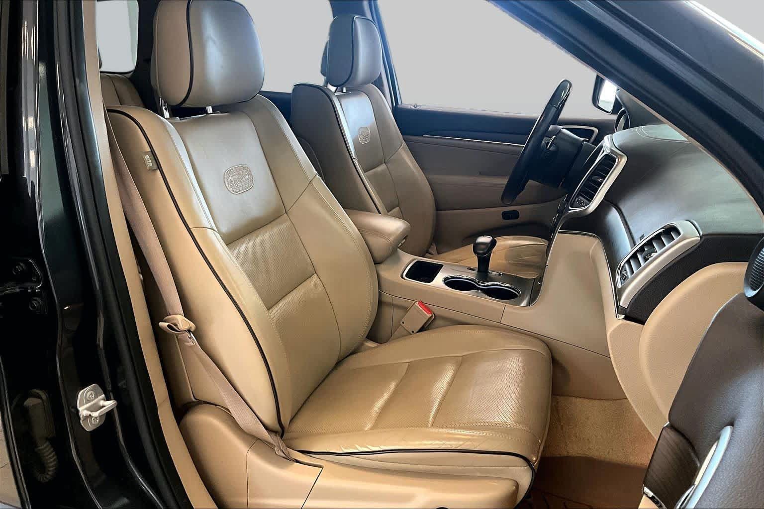 Used 2015 Jeep Grand Cherokee Overland RWD image 7