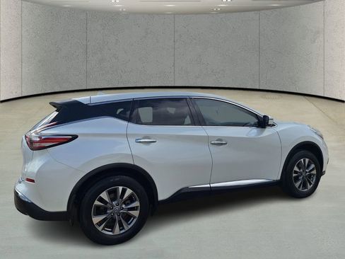 Used 2018 Nissan Murano S image 5