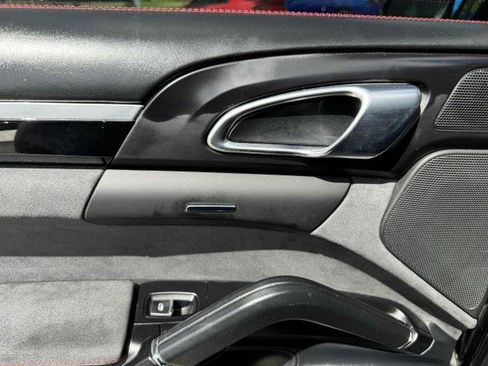 Used 2017 Porsche Cayenne GTS AWD/4WD image 34