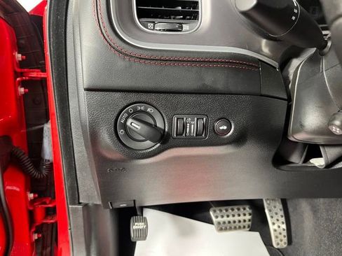 Used 2022 Dodge Charger Scat Pack RWD image 17