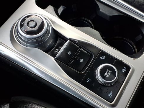 Used 2020 Ford Explorer ST w/ Premium Technology Package image 11