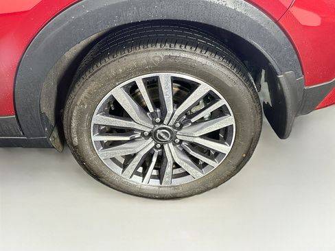 Used 2024 Nissan Kicks SV w/ Exterior Package image 11