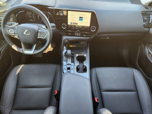 Used 2025 Lexus NX 250 FWD w/ Premium Package image 30