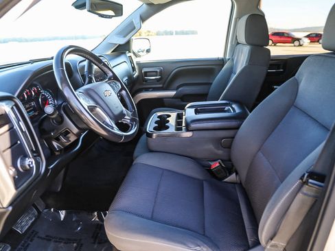 Used 2018 Chevrolet Silverado 1500 LT w/ LT Eassist Package image 16