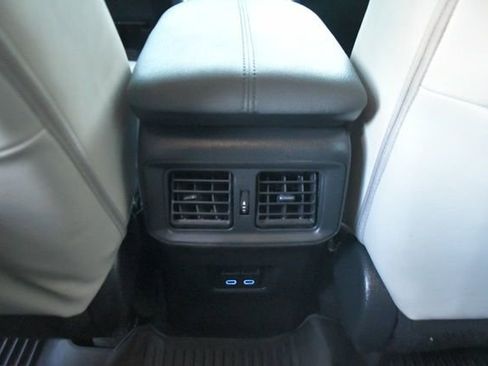 Used 2022 Toyota RAV4 Limited AWD/4WD image 12