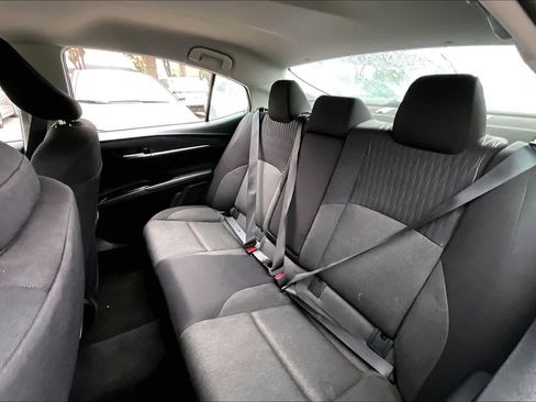 Used 2025 Toyota Camry LE FWD image 20