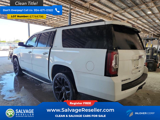 Used 2020 GMC Yukon XL SLT AWD/4WD image 3