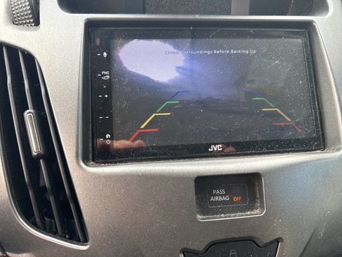 Used 2018 Ford Transit Connect XL image 12