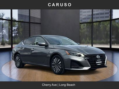 Used 2023 Nissan Altima 2.5 SV