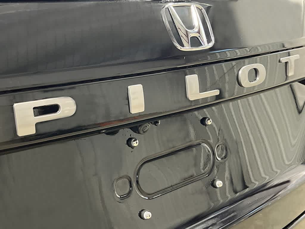 New 2026 Honda Pilot Touring image 6