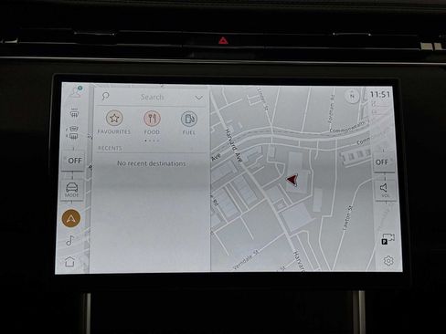New 2025 Land Rover Range Rover Long Wheelbase SE image 15