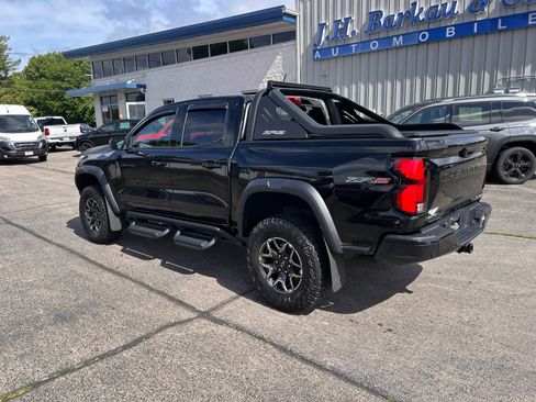 Used 2023 Chevrolet Colorado ZR2 w/ ZR2 Convenience Package III AWD/4WD image 5
