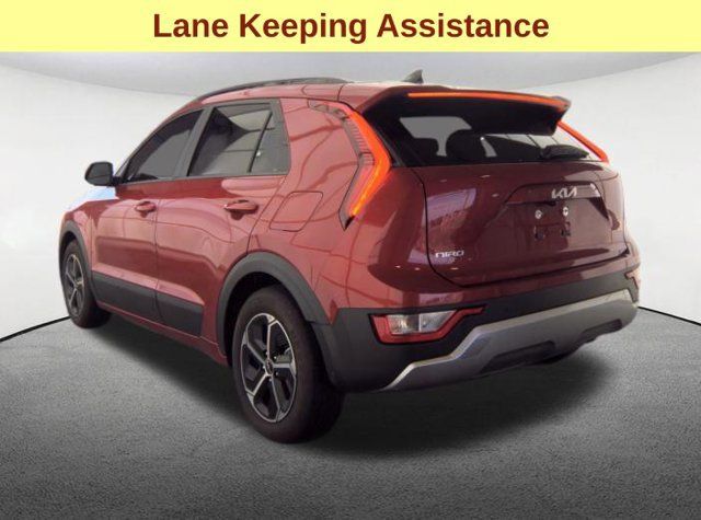 Used 2025 Kia Niro EX FWD image 7
