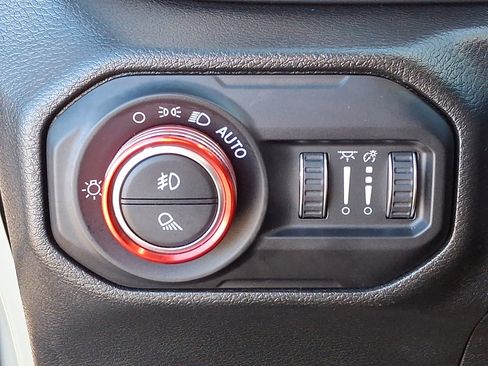 Used 2022 Jeep Gladiator Rubicon w/ LED Lighting Group image 26