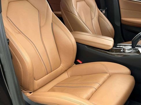 Used 2019 BMW 540i xDrive w/ Convenience Package image 18