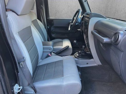 Used 2009 Jeep Wrangler X image 18