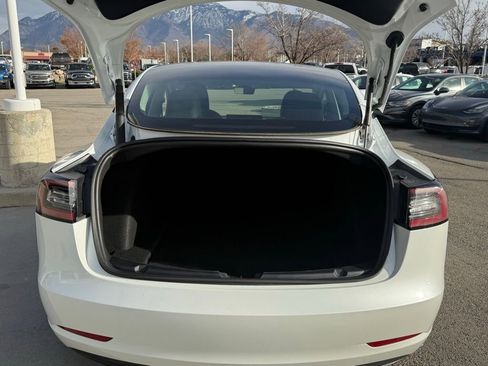 Used 2023 Tesla Model 3 Standard Range image 24