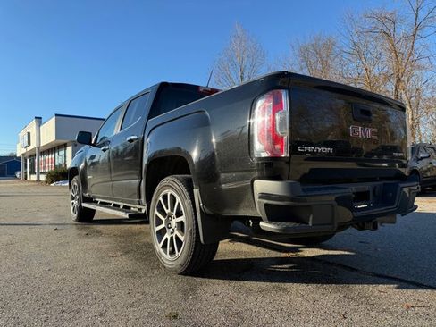 Used 2017 GMC Canyon Denali image 17