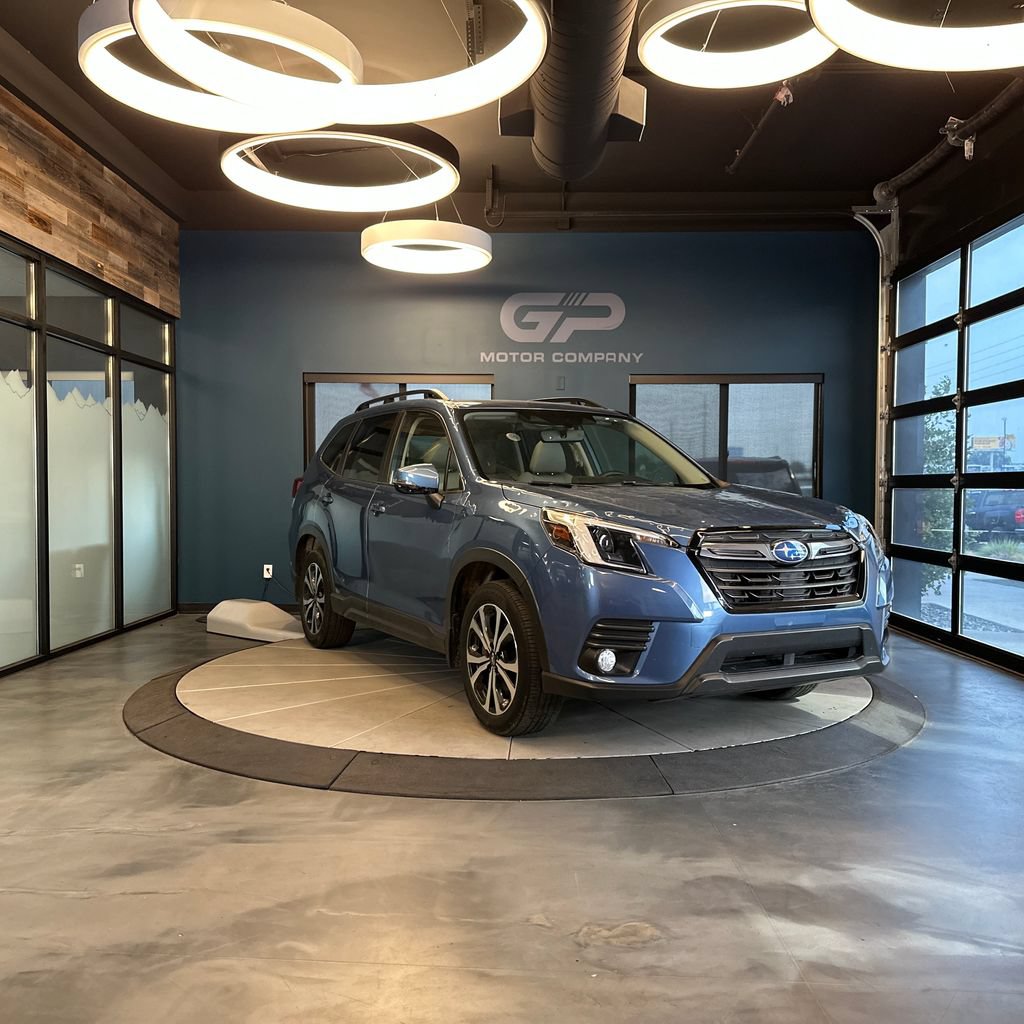 Used 2023 Subaru Forester Limited AWD/4WD image 1