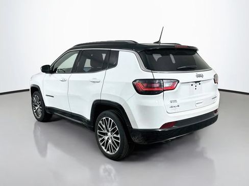 Used 2023 Jeep Compass Limited w/ Elite Group AWD/4WD image 4