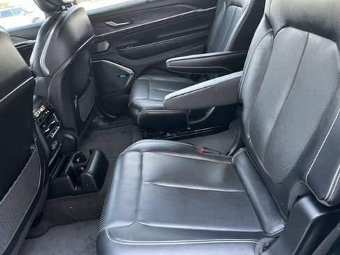 Used 2021 Jeep Grand Cherokee L Overland w/ Luxury Tech Group IV AWD/4WD image 23