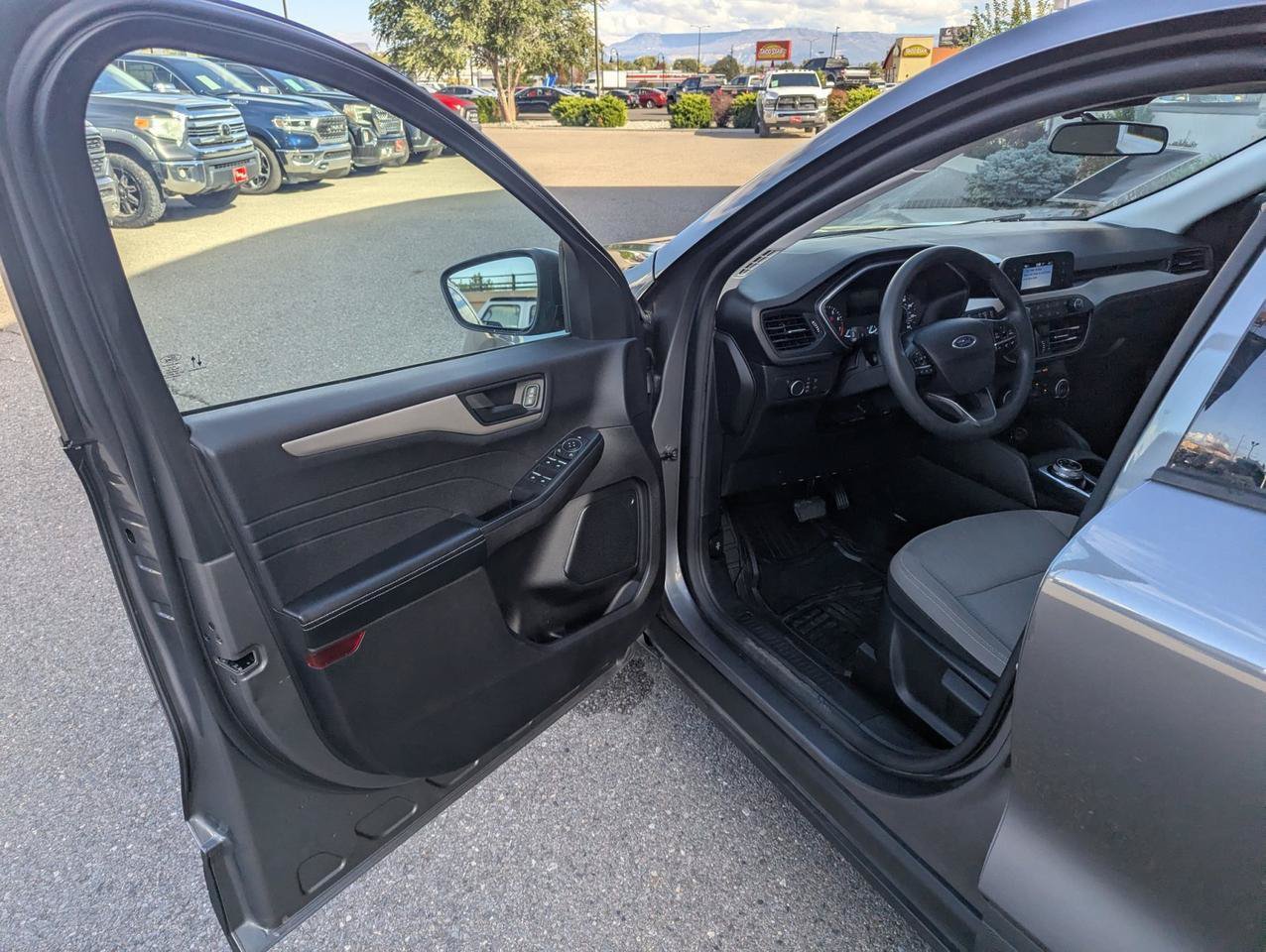 Used 2022 Ford Escape S AWD/4WD image 8