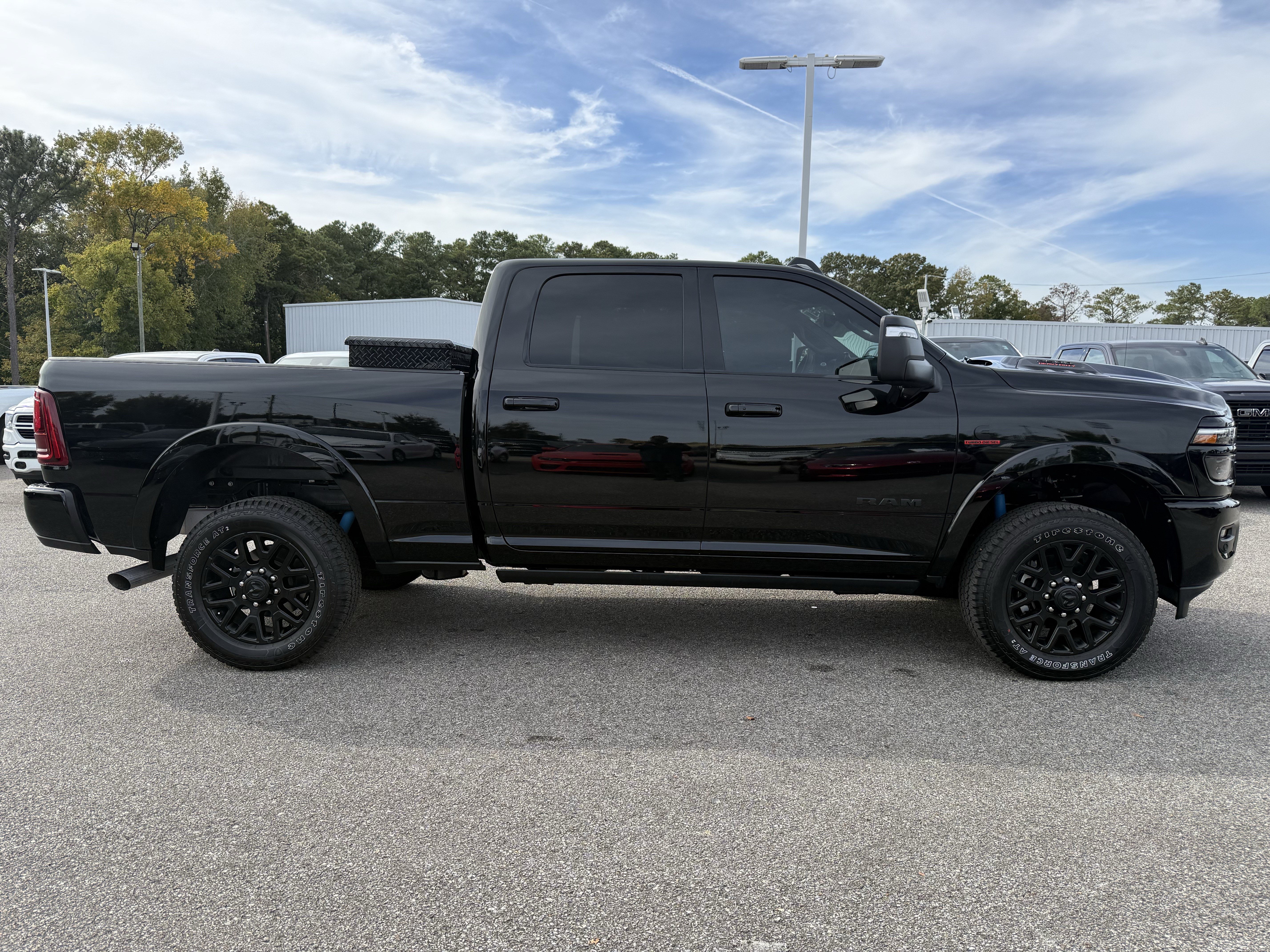 Used 2026 RAM 2500 Limited AWD/4WD image 11