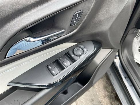 Certified 2025 Chevrolet Trax LT w/ LT Convenience Package image 20