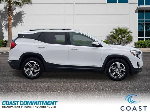 Used 2021 GMC Terrain SLT w/ Infotainment Package II FWD image 5