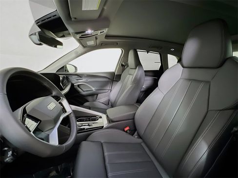 New 2025 Audi Q5 Premium Plus image 10