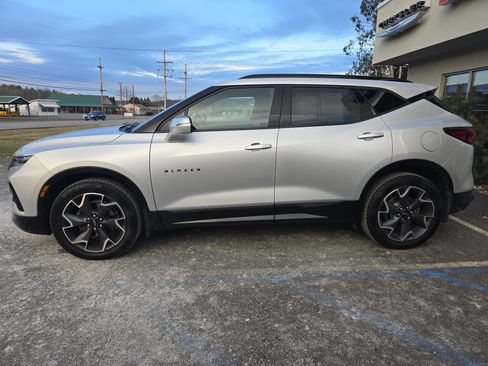 Used 2022 Chevrolet Blazer RS w/ Enhanced Convenience Package image 7