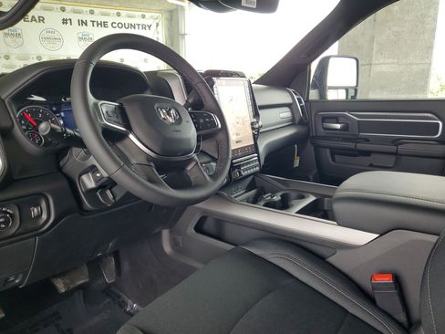 New 2026 RAM 3500 Big Horn AWD/4WD image 17