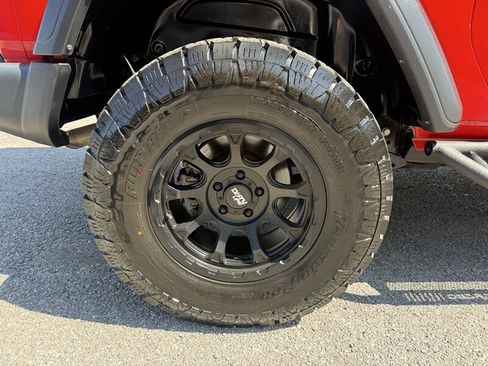 Used 2018 Jeep Wrangler Sport AWD/4WD image 23