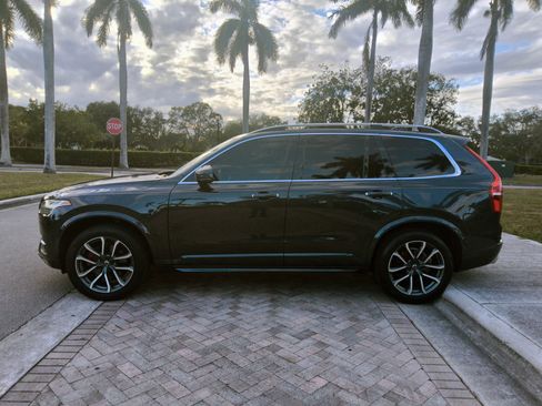 Used 2016 Volvo XC90 T6 Momentum image 11