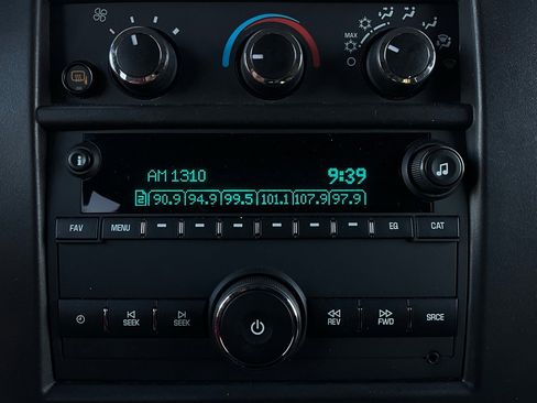 Used 2024 Chevrolet Express 3500 LT w/ LT Preferred Equipment Group image 25